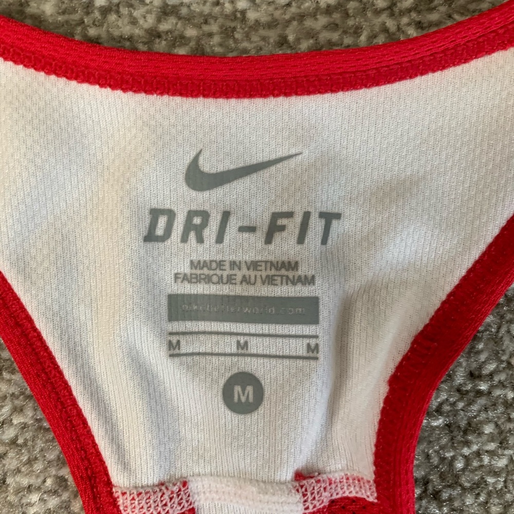 Nike Dri-fit Racerback Coral Athletic Top - Picture 4 of 8